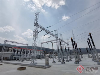 中老鐵路國內段首座10千伏配電所送電成功 施工專業作業全面提速